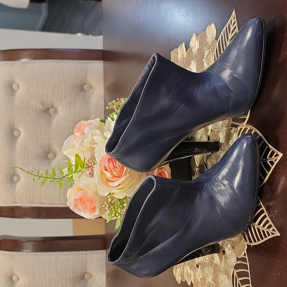 Authentic Balenciaga boots - Picture 1 of 9